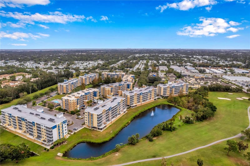 960 Starkey Rd #7205, Largo, FL 33771