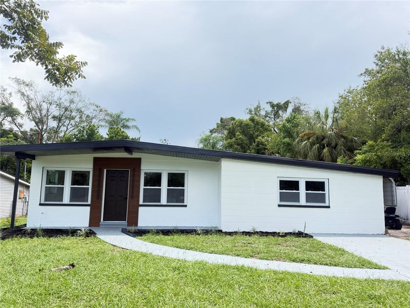 9505 N Willow Ave, Tampa, FL 33612