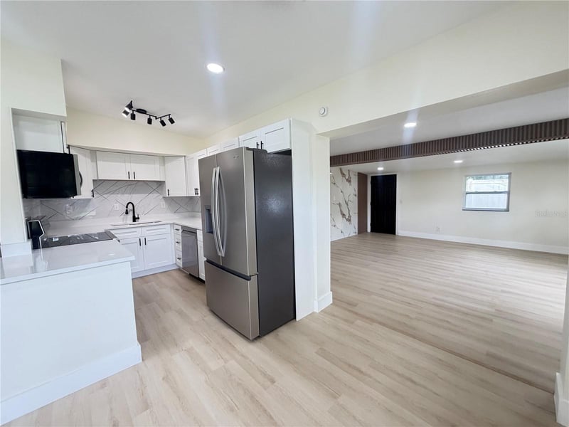 9505 N Willow Ave, Tampa, FL 33612