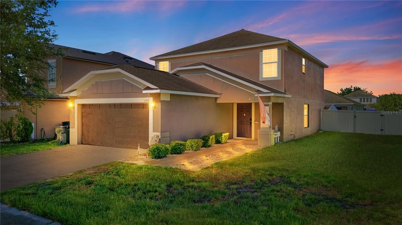 7719 Maroon Peak Dr, Ruskin, FL 33573