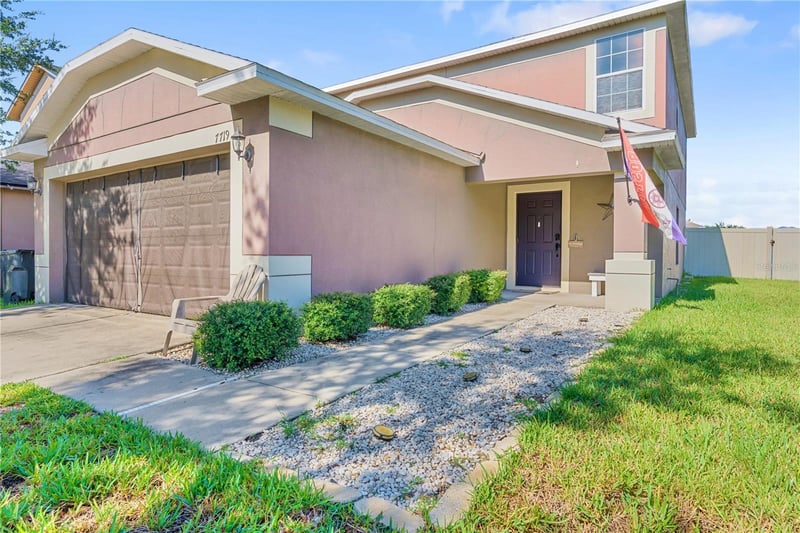7719 Maroon Peak Dr, Ruskin, FL 33573