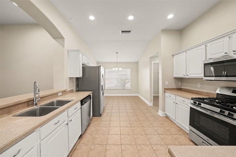 16312 Bridgecrossing Dr, Lithia, FL 33547