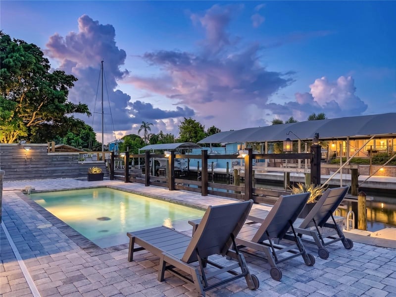6835 Georgia Ave, Bradenton, FL 34207