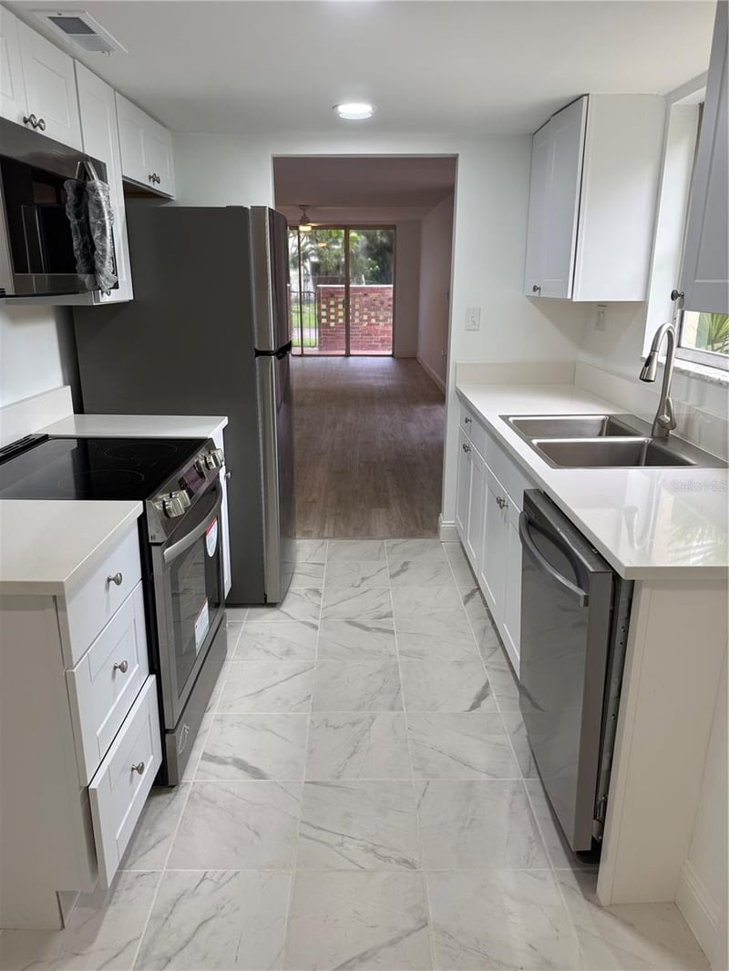 1012 Pearce Dr #111, Clearwater, FL 33764