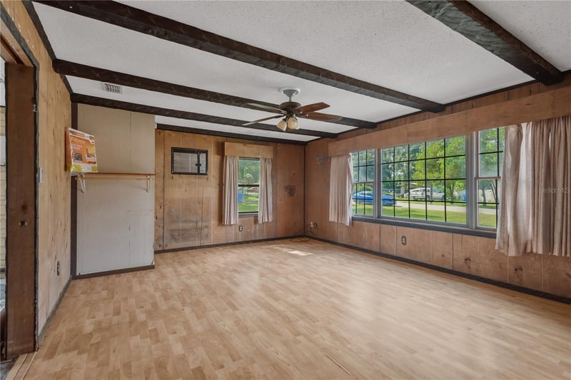 418 Euclid Ave, Seffner, FL 33584