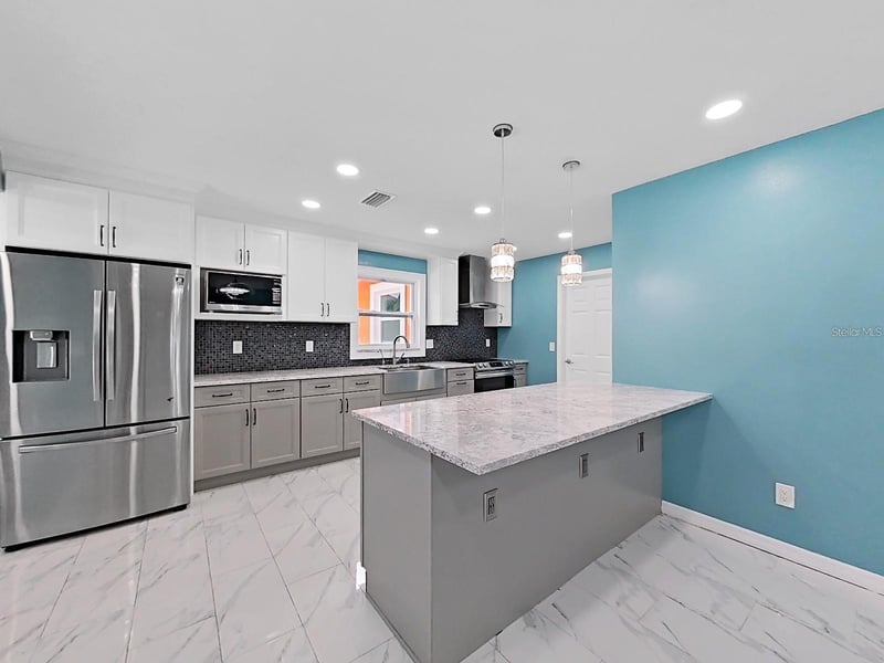 1613 33rd St SE, Ruskin, FL 33570
