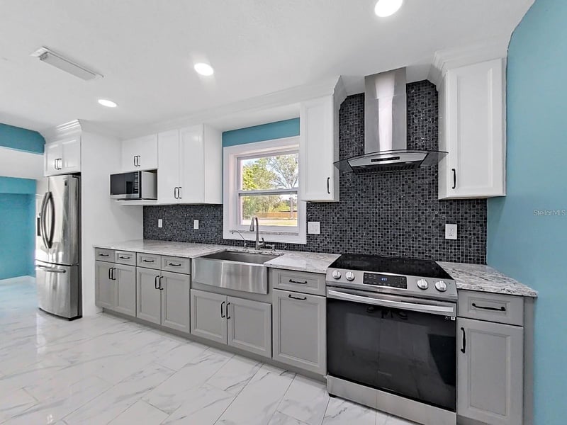 1613 33rd St SE, Ruskin, FL 33570