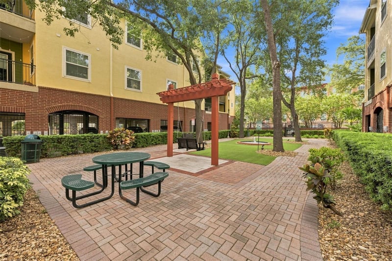 2010 E Palm Ave #14320, Tampa, FL 33605