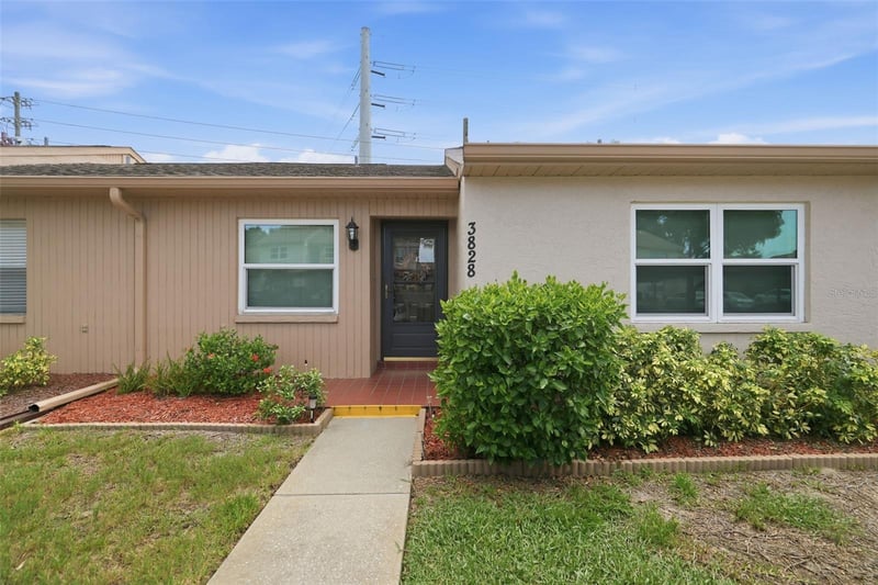 3828 Sailmaker Ln, Holiday, FL 34691