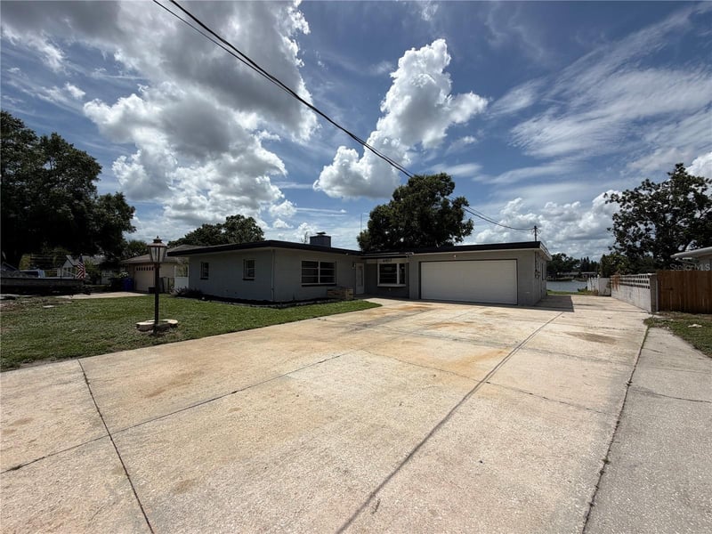 6907 Spencer Cir, Tampa, FL 33610