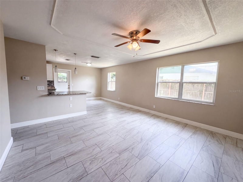 121 Inwood Cir, Brandon, FL 33510
