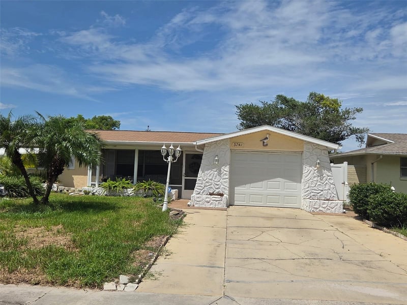 3741 Chaffey Dr, New Port Richey, FL 34652