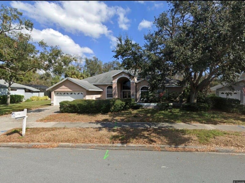 995 Weathersfield Dr, Dunedin, FL 34698