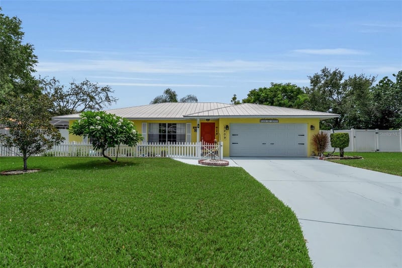 5209 36th Avenue Cir W, Bradenton, FL 34209