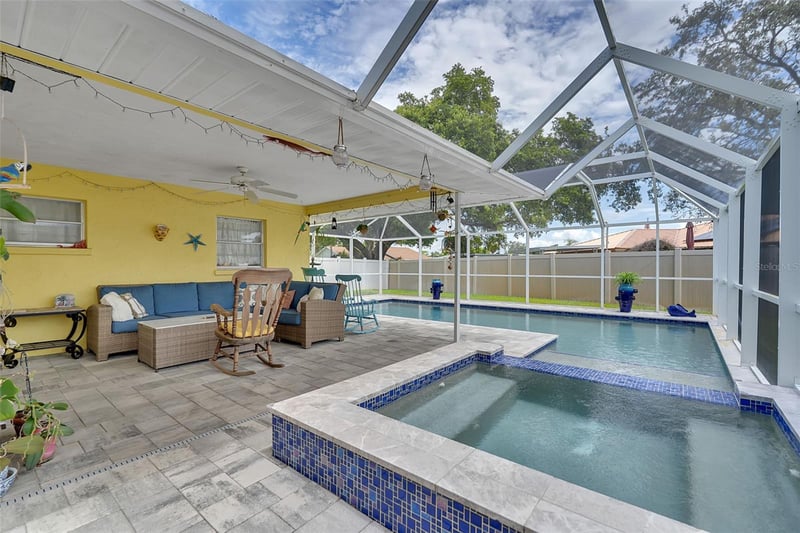5209 36th Avenue Cir W, Bradenton, FL 34209