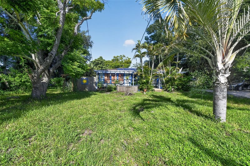 806 35th St W, Bradenton, FL 34205