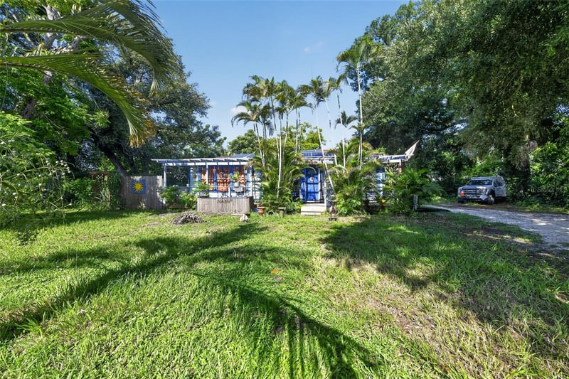 806 35th St W, Bradenton, FL 34205