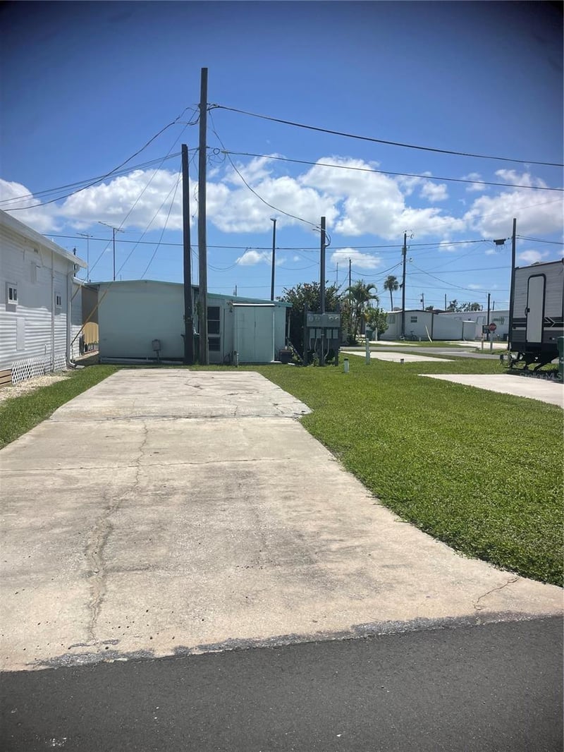 9 Tennessee St, Palmetto, FL 34221
