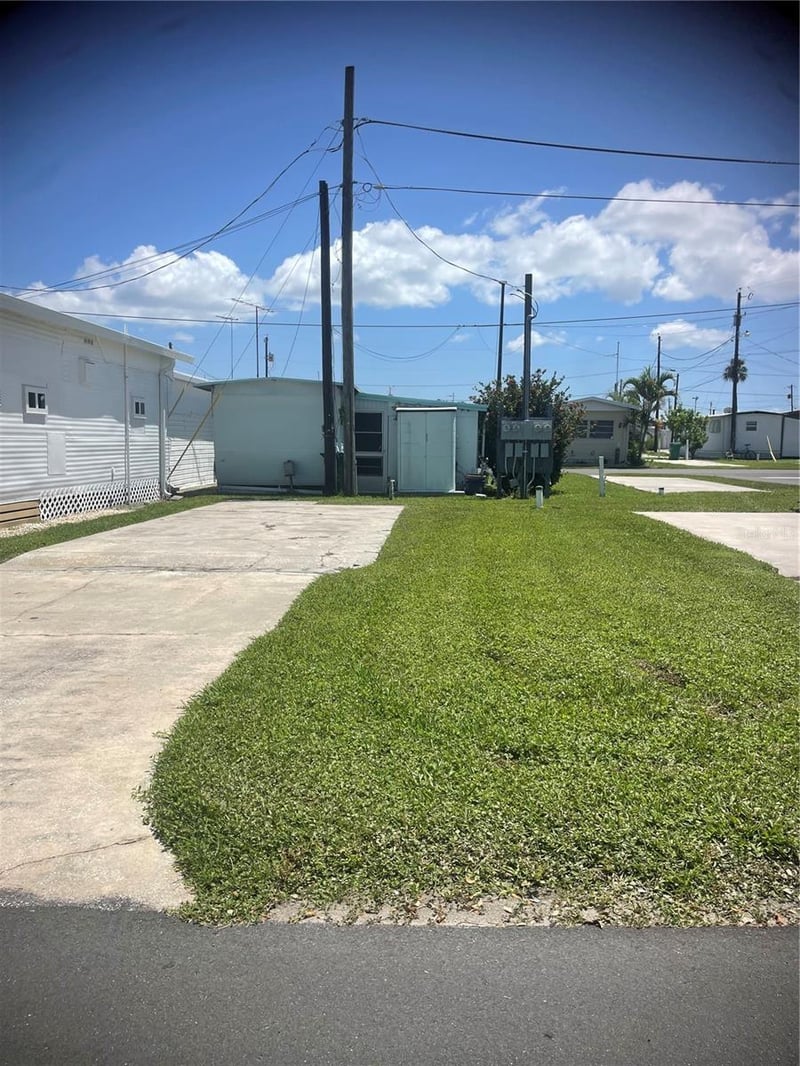 9 Tennessee St, Palmetto, FL 34221
