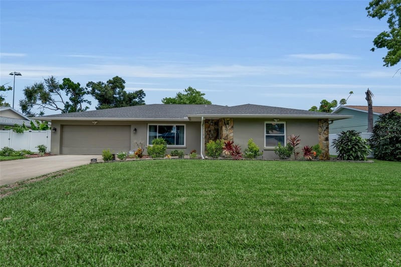 5210 36th Avenue Cir W, Bradenton, FL 34209