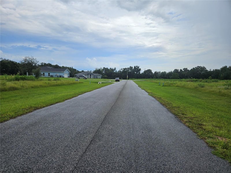8881 Valerie Ct, Zephyrhills, FL 33540