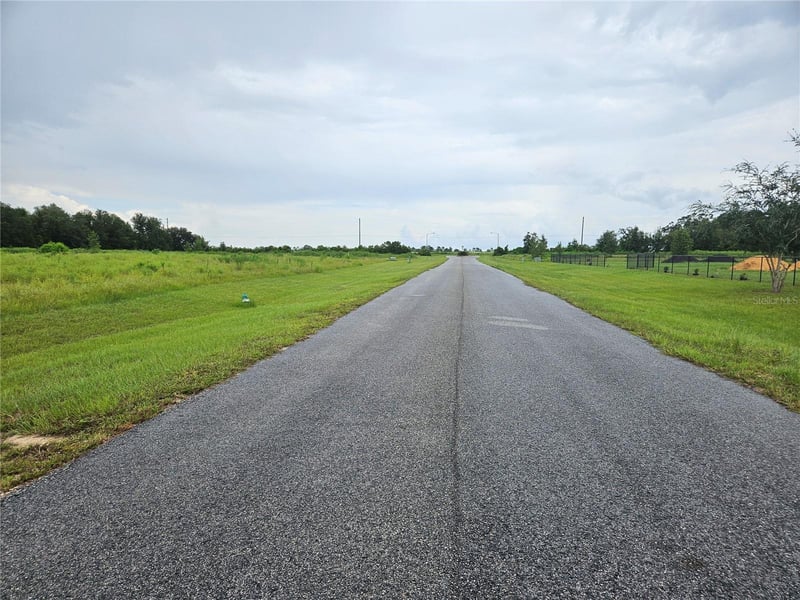 8881 Valerie Ct, Zephyrhills, FL 33540