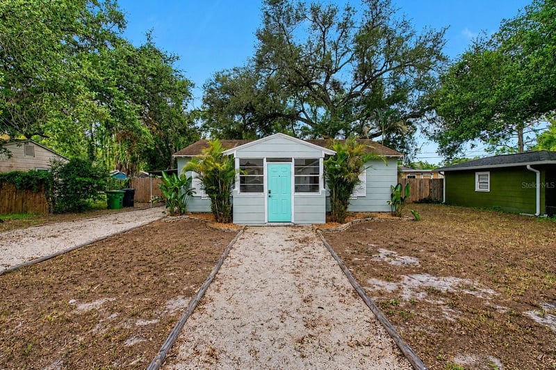 3208 W Hartnett Ave, Tampa, FL 33611