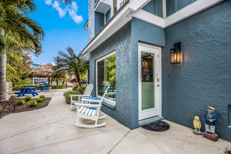 322 Tarpon St, Anna Maria, FL 34216