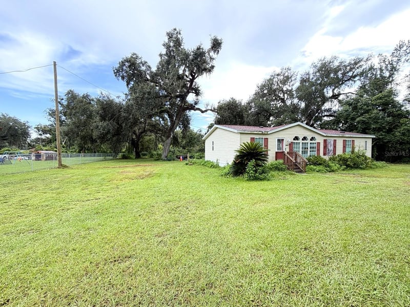 36910 Sunshine Rd, Zephyrhills, FL 33541