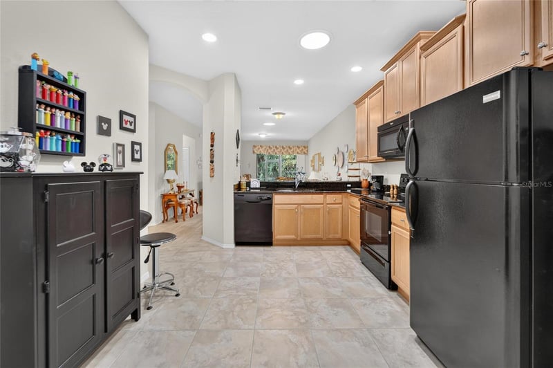 428 Seneca Falls Dr, Apollo Beach, FL 33572