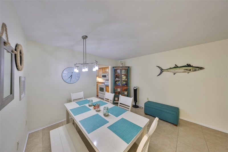5155 9th Ave N #102, St Petersburg, FL 33710