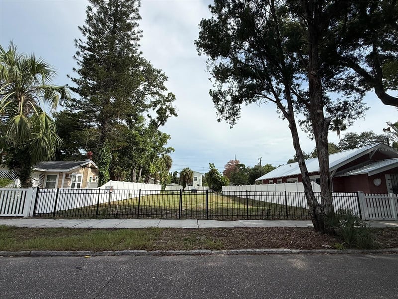 1011 12th Ave S, St Petersburg, FL 33705
