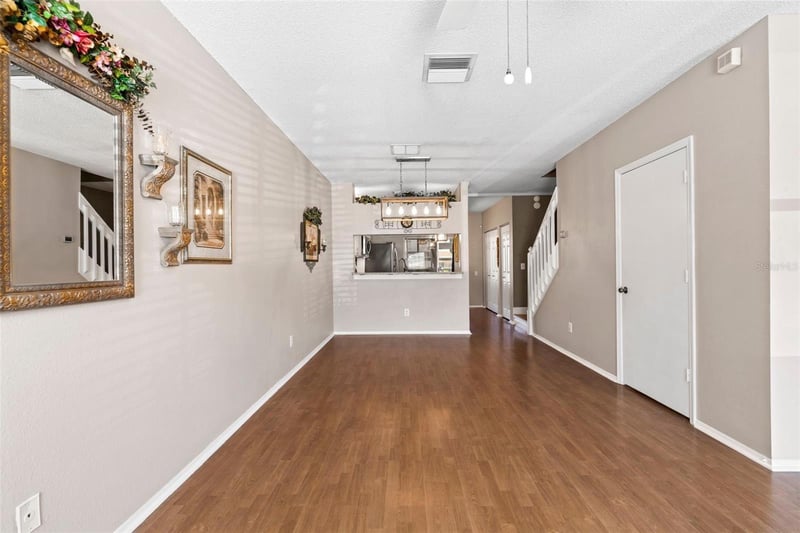 6353 Bayside Key Dr, Tampa, FL 33615