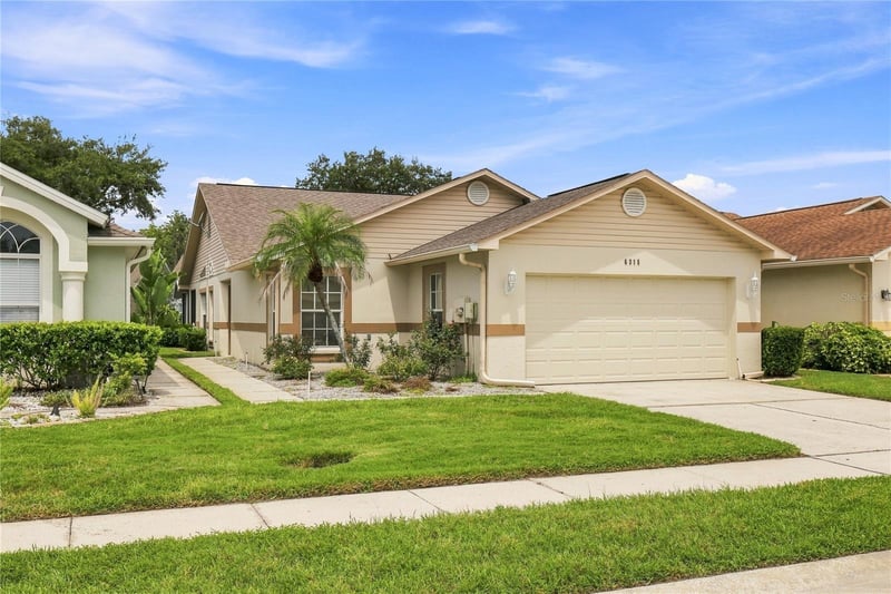 6315 Gentle Ben Cir, Wesley Chapel, FL 33544