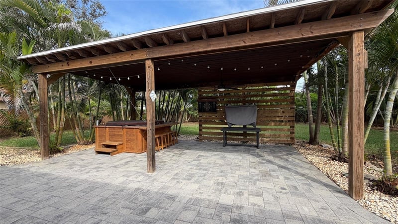620 La Plaza Ave S, St Petersburg, FL 33707