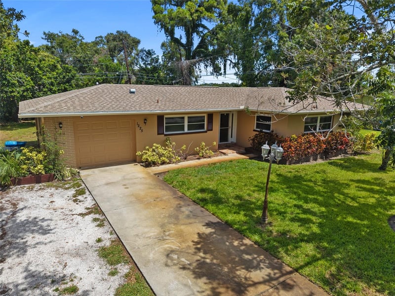 1225 63rd Ave S, St Petersburg, FL 33705
