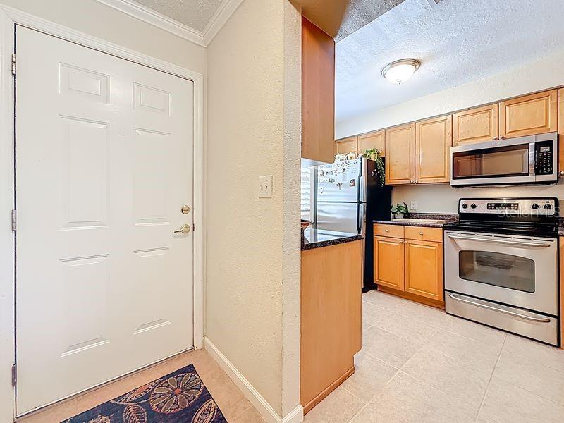 10199 Sailwinds Blvd S #201, Largo, FL 33773