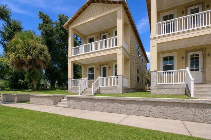 942 E 11th Ave #1, Tampa, FL 33605