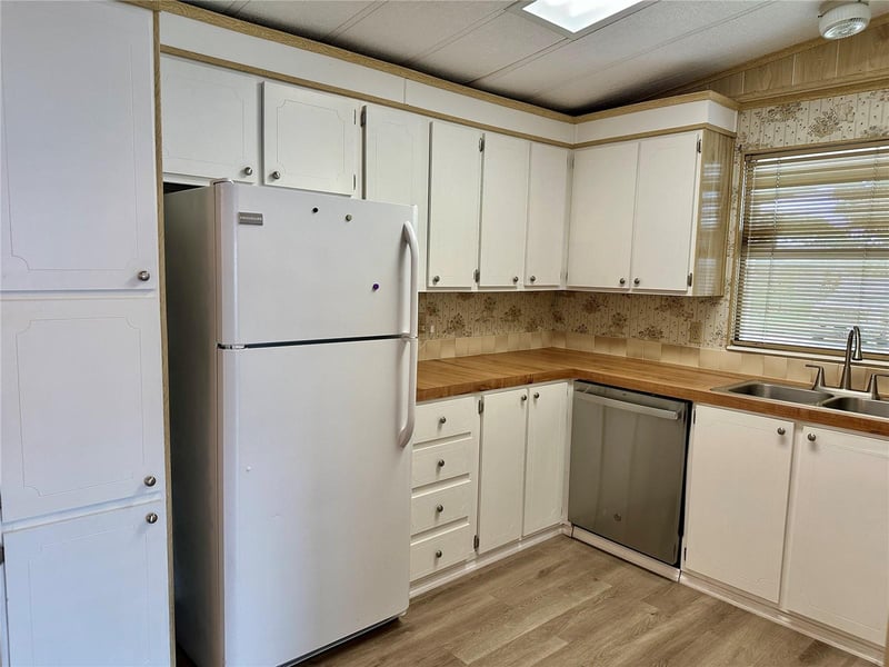 322 Bass Ct, Oldsmar, FL 34677