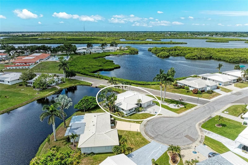 4006 Joyce Dr, Bradenton, FL 34208