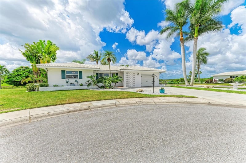 4006 Joyce Dr, Bradenton, FL 34208