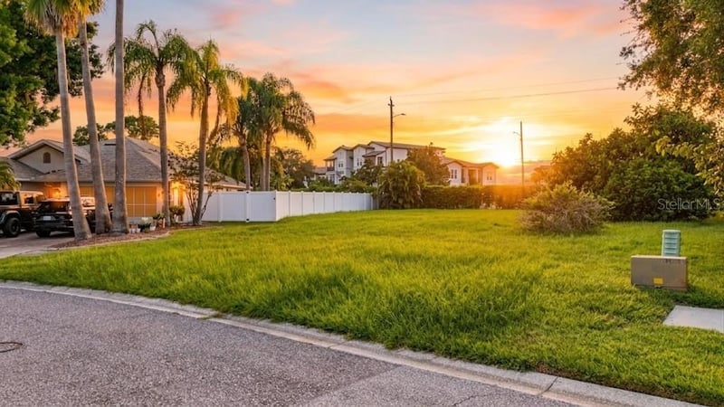 1512 Oracle Dr, Ruskin, FL 33573