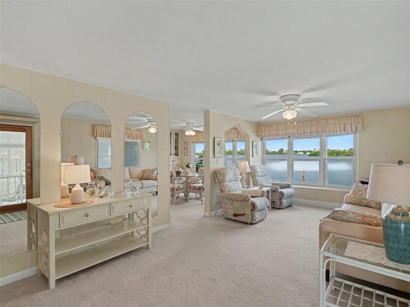 323 Terra Ceia Dr, Palmetto, FL 34221
