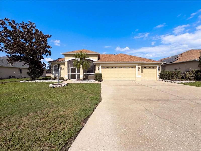 7414 39th Ct E, Sarasota, FL 34243