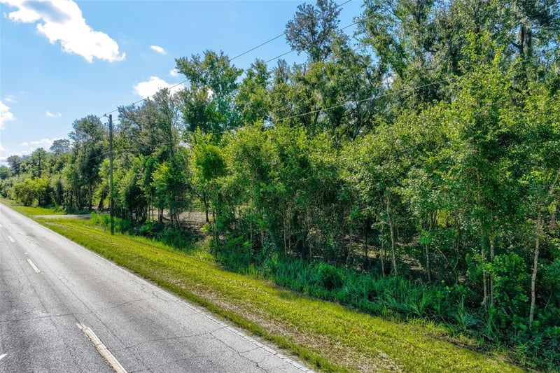 Bruton Rd, Plant City, FL 33565