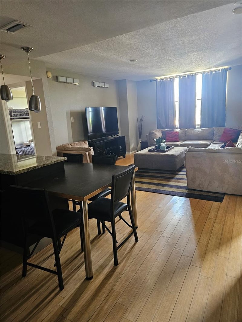 701 S Madison Ave #515, Clearwater, FL 33756