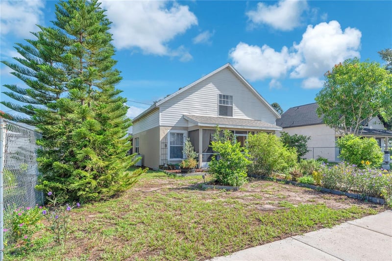 5810 Hickman St, Wimauma, FL 33598