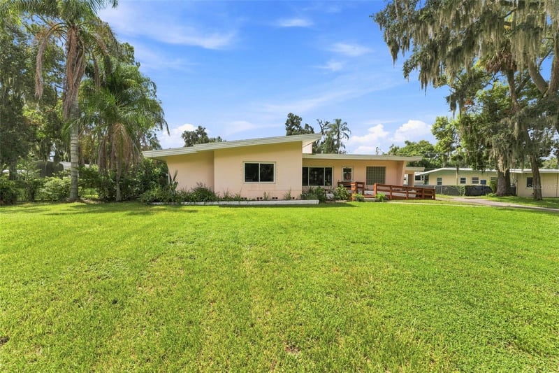 1311 E Tomlin St, Plant City, FL 33563