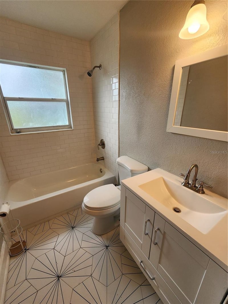 4307 W Main St, Tampa, FL 33607