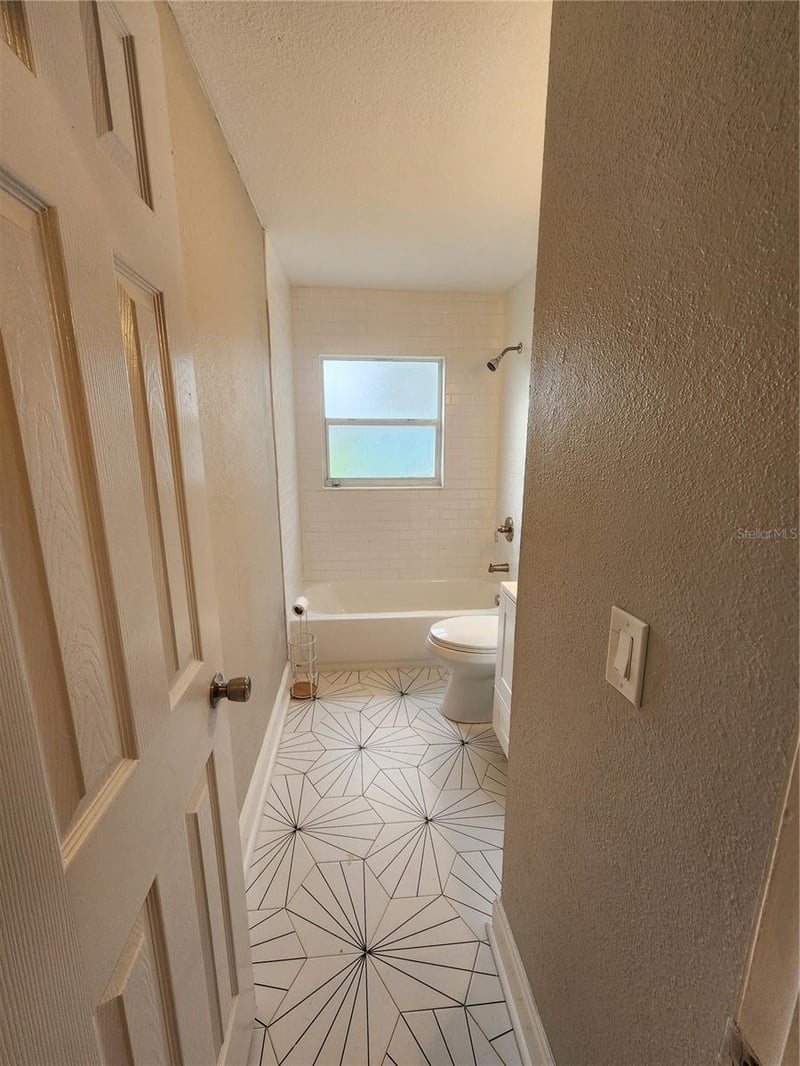 4307 W Main St, Tampa, FL 33607